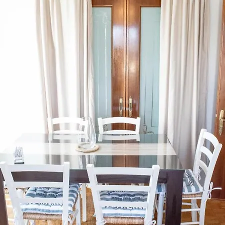 Platyforos, In Of Apartment